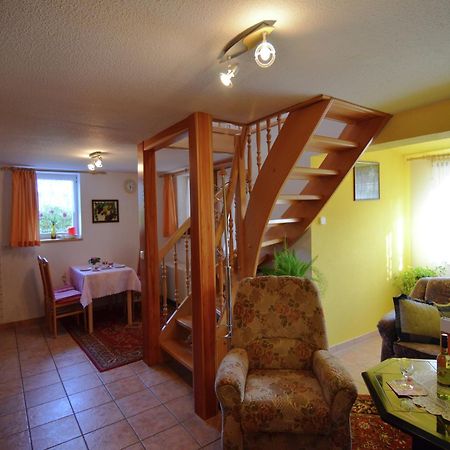 Holiday Home In Neustadt Am Rennsteig With Pond Buitenkant foto