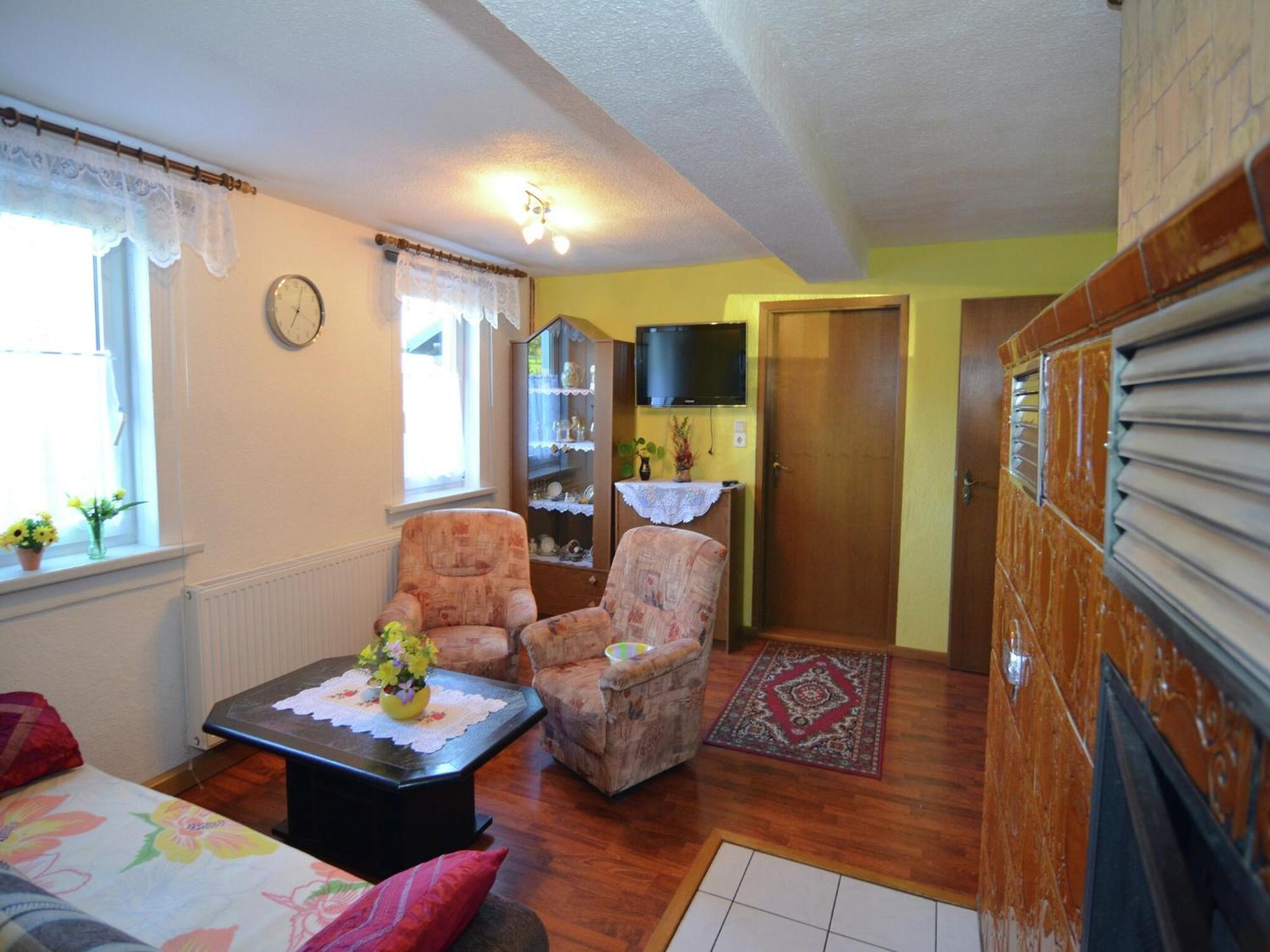 Holiday Home In Neustadt Am Rennsteig With Pond Buitenkant foto